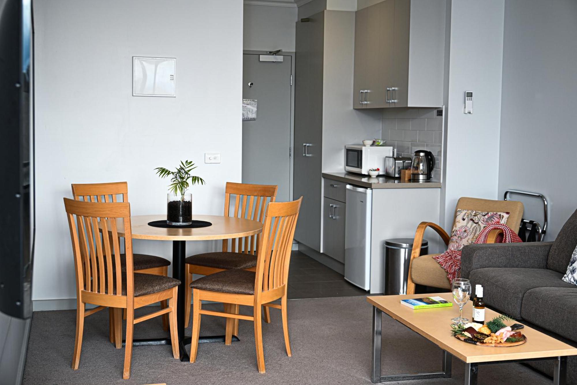 Mansfield Apartments Экстерьер фото